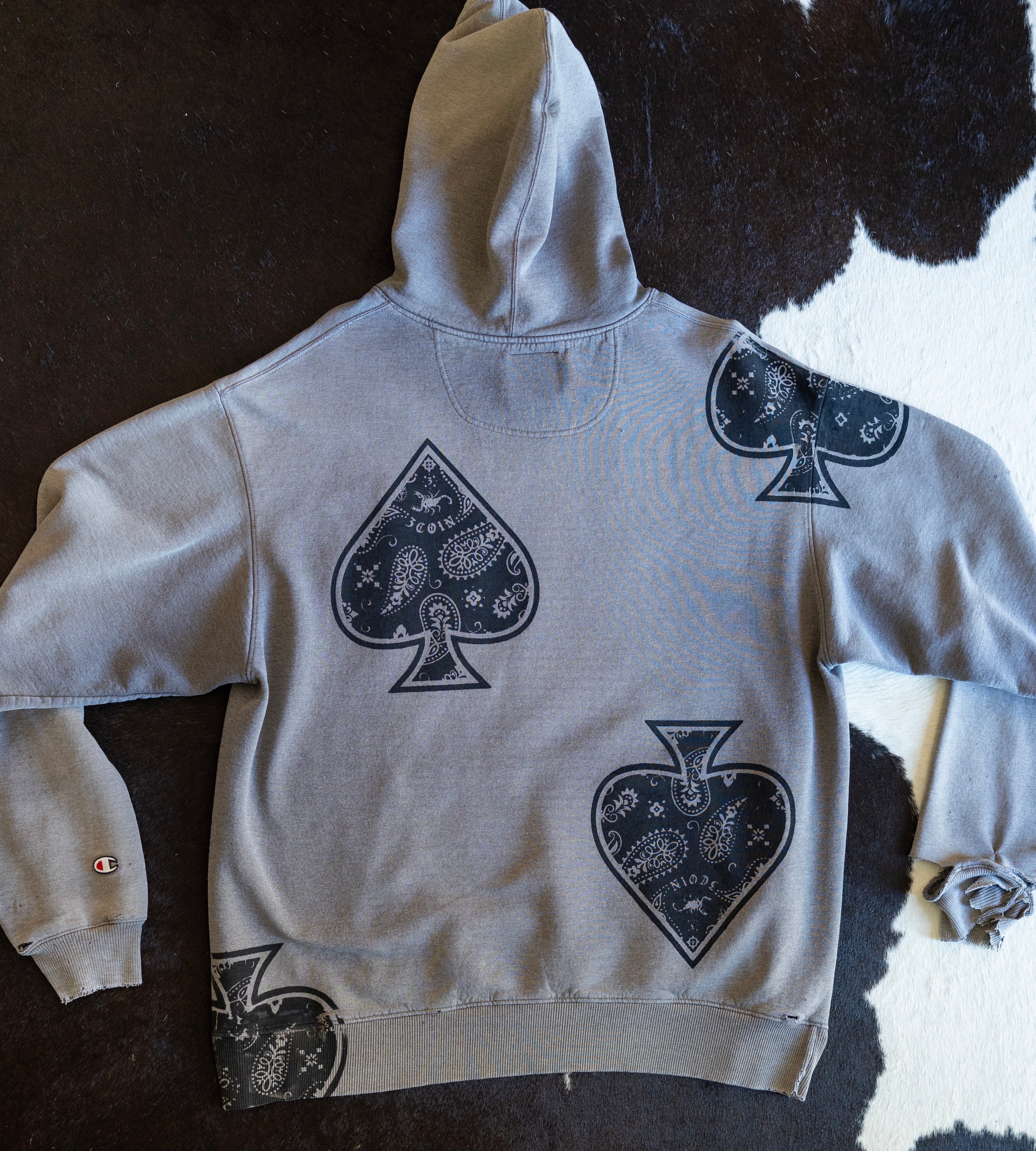 DISTRESSED PRINTED HOODIE