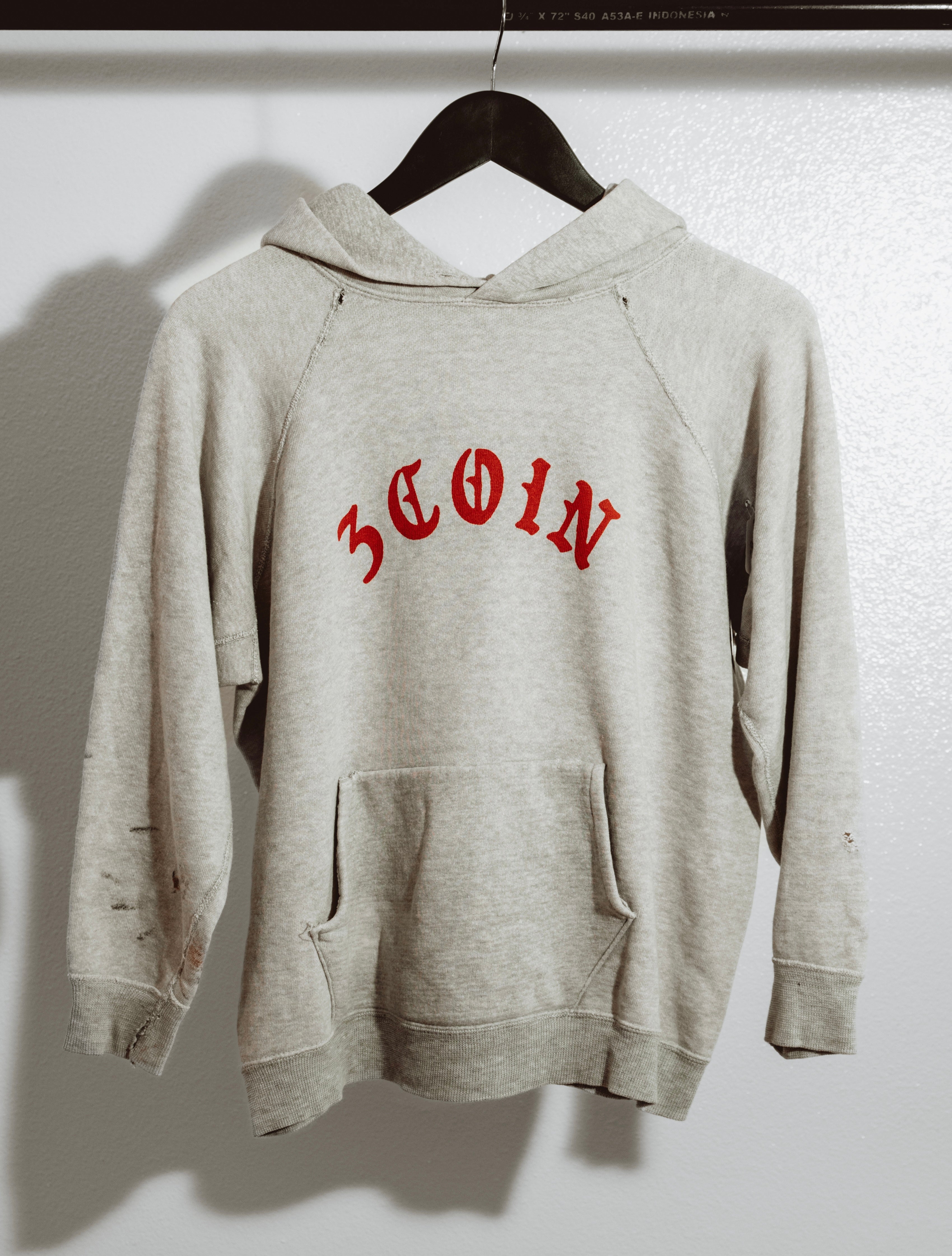 HEATHER GREY AGED HOODIE